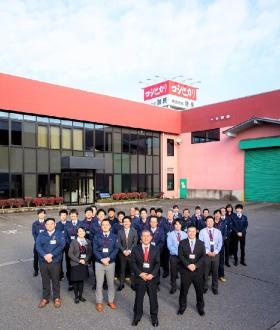 魚沼社員 真心こめてお届けします