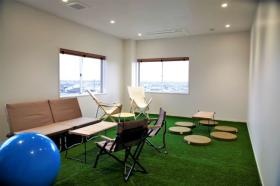 本社３階／ユニークな休憩室でバランスボールなどがあります