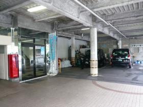 奥沢営業所 屋根付き洗車場がございます。