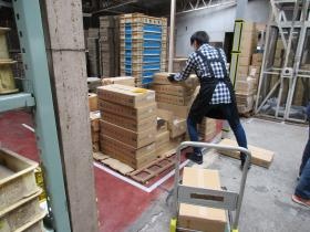 出荷パート・アルバイト作業風景２