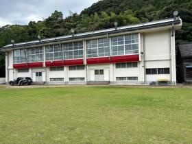 冠嶽小学校跡地（体育館）
