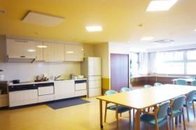 目の前で盛り付けるので美味しそうな香りを感じます