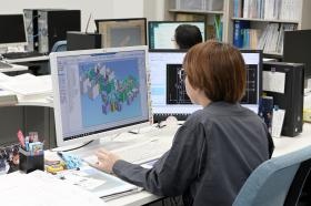 社内作業風景＿機械設計