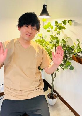 代表取締役 看護師 出浦