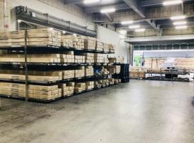 自社倉庫の様子