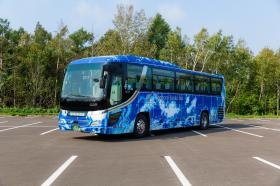 大型バス｜アースカラー（日野セレガ）