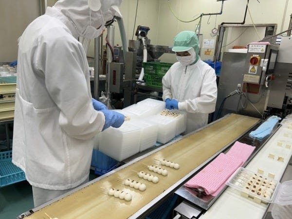 工場内の清掃やその他業務はご自宅での掃除や片付けの経験がそのまま活かせます！