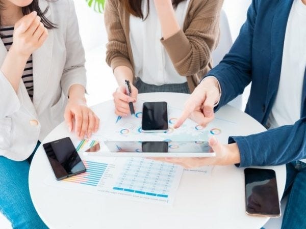 Webマーケター・Webマーケティング経験者・ポスター（福利厚生充実）