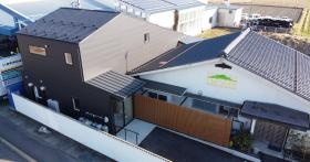 令和元年１１月に新しくリニューアルしたカモミールハウス本店。