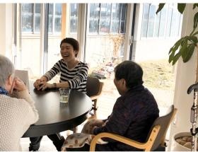 介護をする、というより一緒の時間を過ごすというスタイルです。