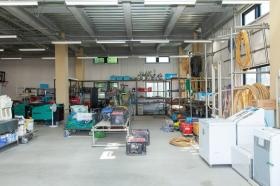 事務所下の置場