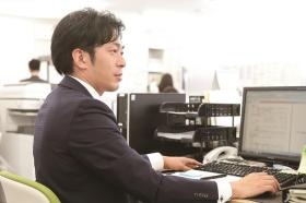 営業社員の作業風景