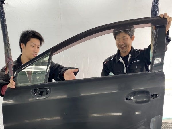 一緒に働くメンバーです。わからないことは積極的にどんどん聞いてくださいね。