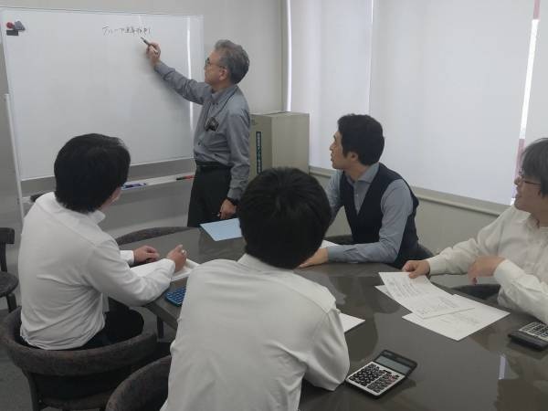 税理士補助・自社正社員・会計（未経験応募可・第二新卒歓迎）