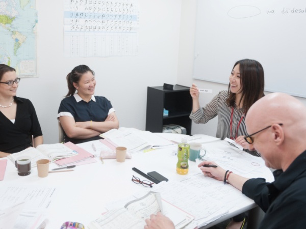 日本語学校専任教師・専任教師・文部科学省の定める日本語教員有資格者（文化庁受理番号有）