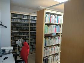 音楽資料室内部