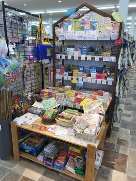 子どもの育ちを応援するカードゲームコーナー。