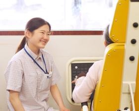 当社では２０～６０代まで幅広いスタッフが活躍しております！