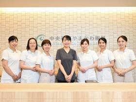 ２０代から４０代が活躍中。先輩たちが優しく教えてくれます。