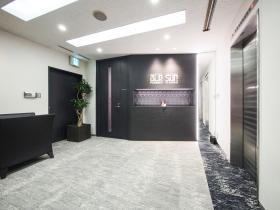 本社＿エントランス