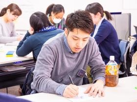 若竹大寿会では、資格支援制度も充実。無料の講座等受講ＯＫ