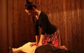 海外技術のオールハンドマッサージ