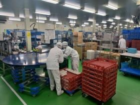 商品詰め作業２ ２５℃以下で温度管理