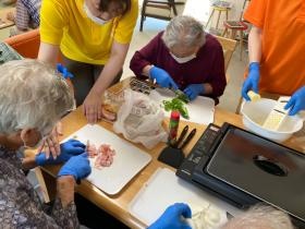 頂きものの野菜をみんなで調理
