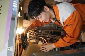 仕事風景～原料補充～