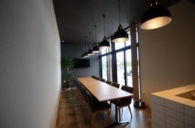 社内で食べる人はここでお昼を食べています。外出もＯＫ！