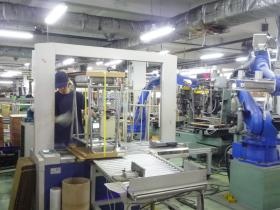 作業風景、法人・学校・公共施設向けの家具を作っています