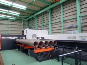 材料切断・加工・塗装までの業務を一貫して受注しています。