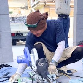 現場スタッフはシャイさん多めです。