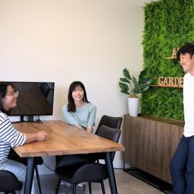 お昼休みは１２時くらいから各自１時間取っていきます。