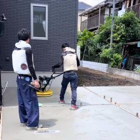 土間コンクリートきれいに仕上げます。