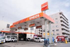 ガソリンスタンド