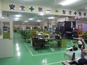 熊出工場室内１