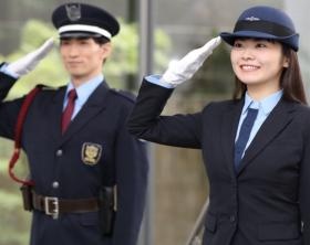 笑顔で勤務！ 若年からシニアの大ベテランまで幅広い年齢層！