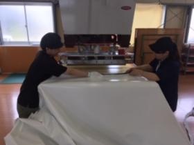 ２人での溶着作業