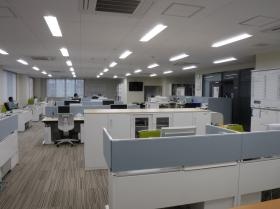 長岡本社（事務室）