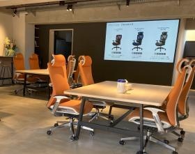 本社 １Ｆラウンジ