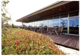 延岡本社屋上テラス