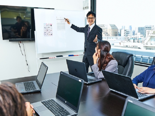 研修制度もしっかりしており、分かるまで説明します。