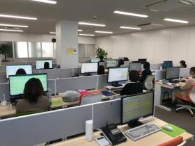 明るくＢＧＭの流れる職場です。