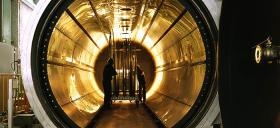 【設備】国内最大オートクレーブ