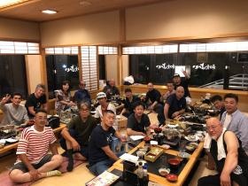 社内ボーリング大会表彰式の風景