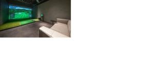 オフィスビル内シュミレーションゴルフ