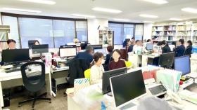 ６階スタッフ室１