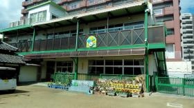 保育園園舎全景です。お寺の敷地内にあります。