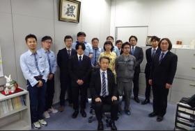 宇都宮支店 管理スタッフ一同。